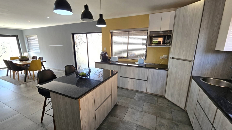 3 Bedroom Property for Sale in Melodie North West